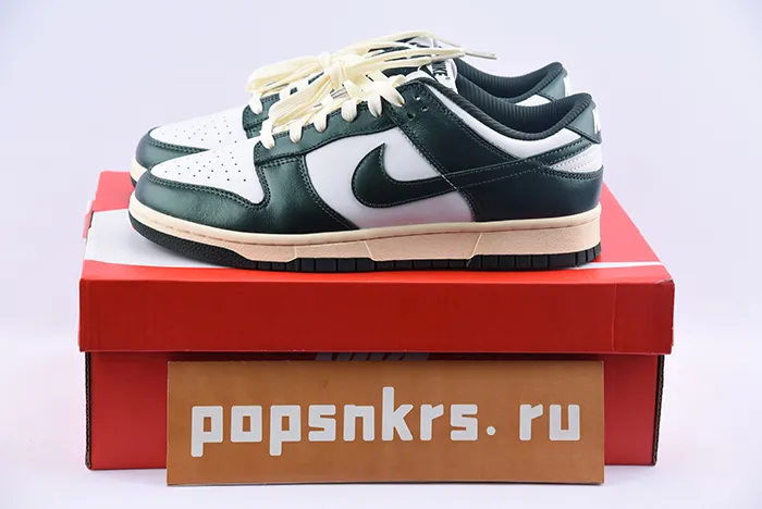 Dunk Low “Vintage Green” DQ8580-100